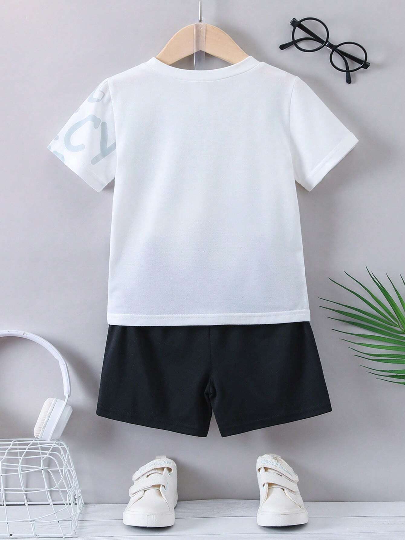Boys "Bike & Letter" Casual Outfit Round Neck T-shirt & Shorts Kids Summer Clothes Sets